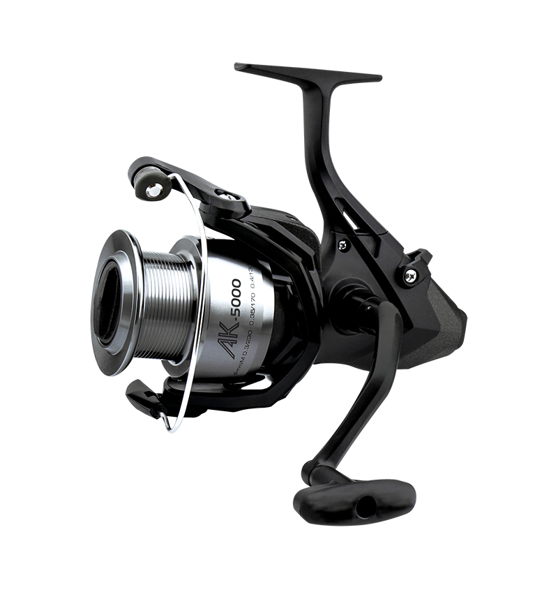 OKUMA AK-4000 BAITFEEDER