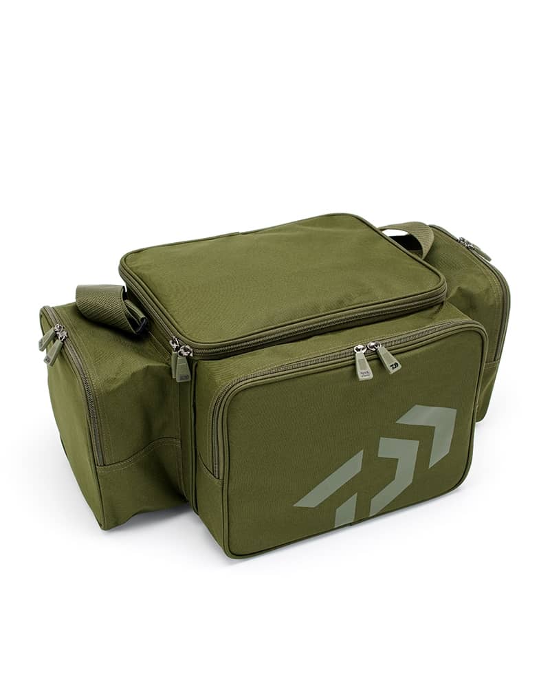 DAIWA BLACK WIDOW COMPACT TACKLE BAG