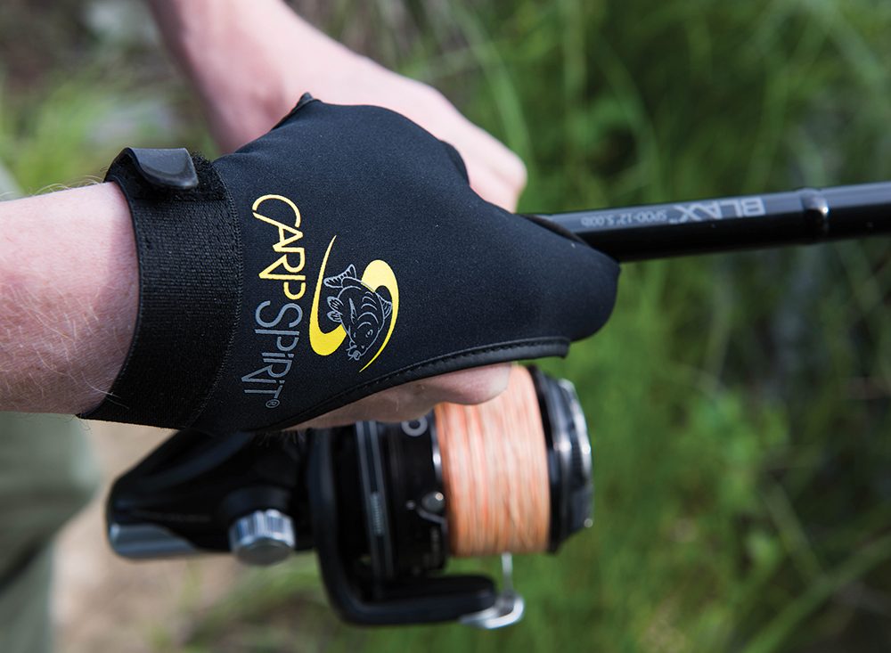 CARP SPIRIT DOBÓKESZTYŰ JOBBKEZES