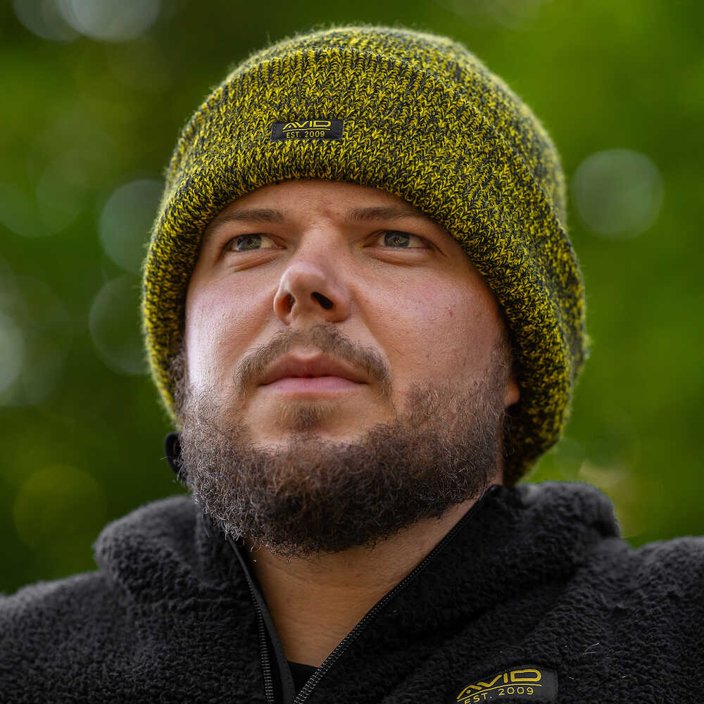 AVID CARP CONTRAST BEANIE