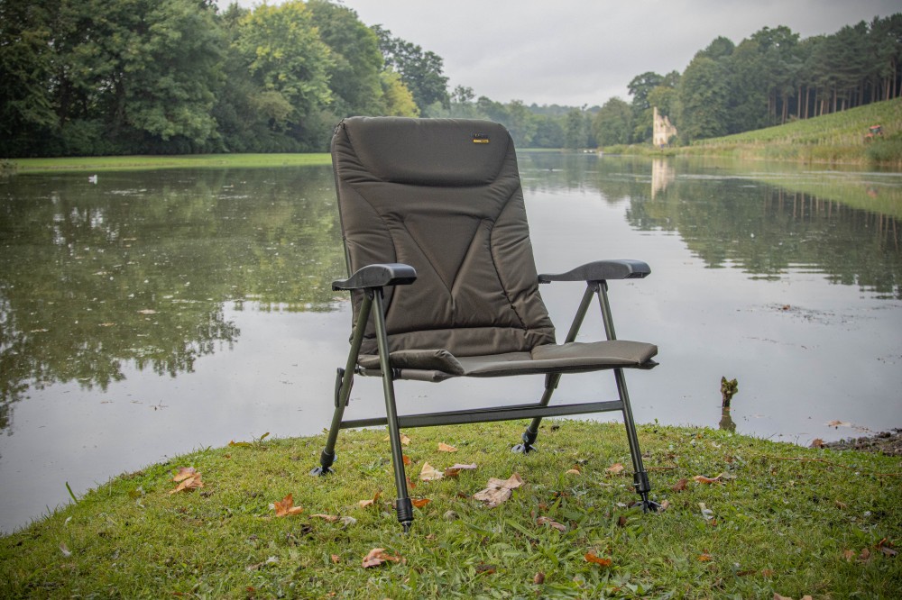 SOLAR UNDERCOVER GREEN RECLINER CHAIR SOLAR UNDERCOVER GREEN RECLINER CHAIR