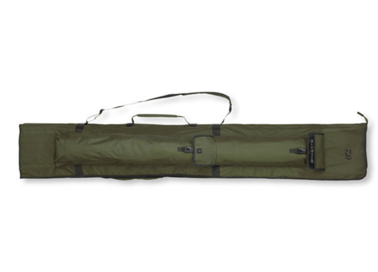 DAIWA BLACK WIDOW 3 ROD 12" HOLDALL